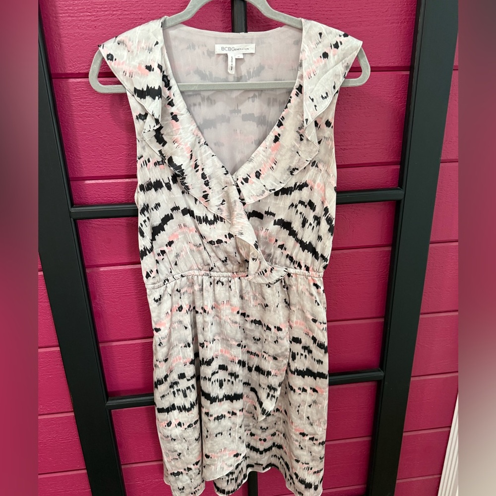 BCBGeneration Women's Sleeveless Patterned Dress - Black, Pink, White